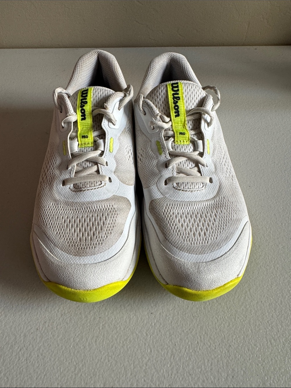 Woman’s Wilson sneakers sz 8